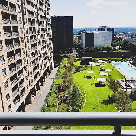 Westpoint Sandton Apartments Johannesburg Esterno foto